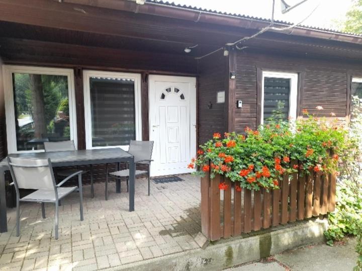 "Ferienhaeuser" Am Waldesrand Mit Und Ohne Garten Knusperhaeuschen, Teufelsloch, Walpurgishuette, Brockenhuette Wernigerode Luaran gambar